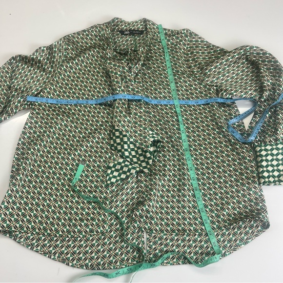 Zara Green Patterned Blouse with Tie L L17-18 - Picture 3 of 5